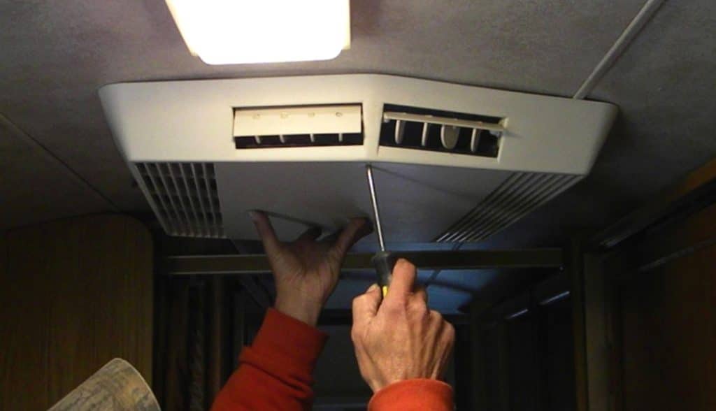8 Best RV Air Conditioners — Take Coolness with You! (Winter 2023)