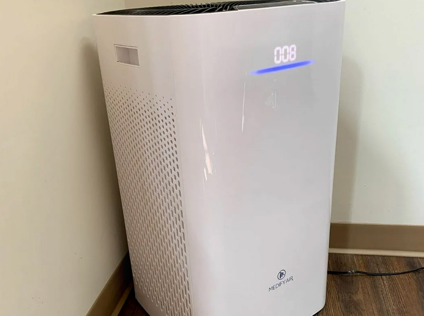 Medify MA-112 Review: How Good Is This Air Purifier? (Spring 2023)